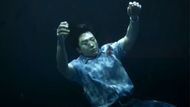 Jong-hyeon after getting shot (Image via Prime Video)